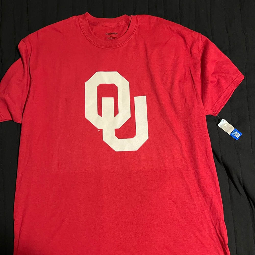 Oklahoma university T shirt